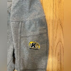 Kent State Flashes Jogger